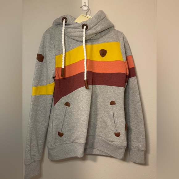 Wanakome Abigail Women's Hooded Sweatshirt - Picture 3 of 8